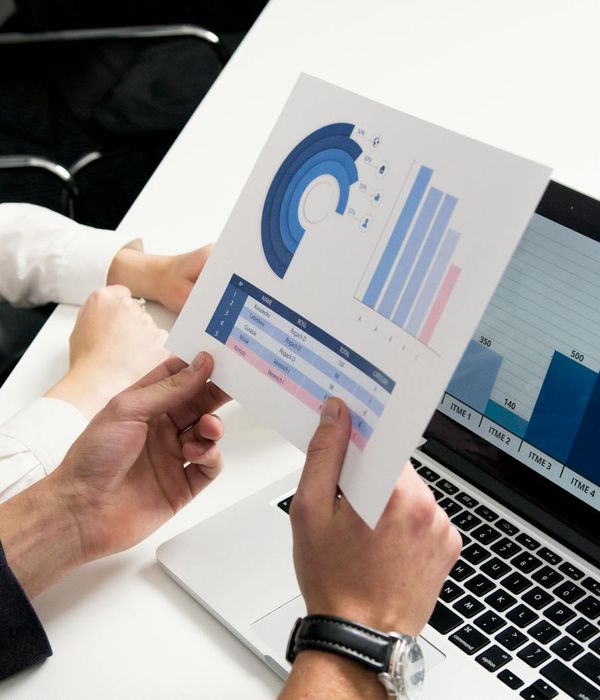 Professional man analyst corporate investment research expert